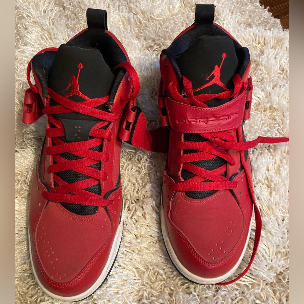 Men’s Nike Jordans. Size 11